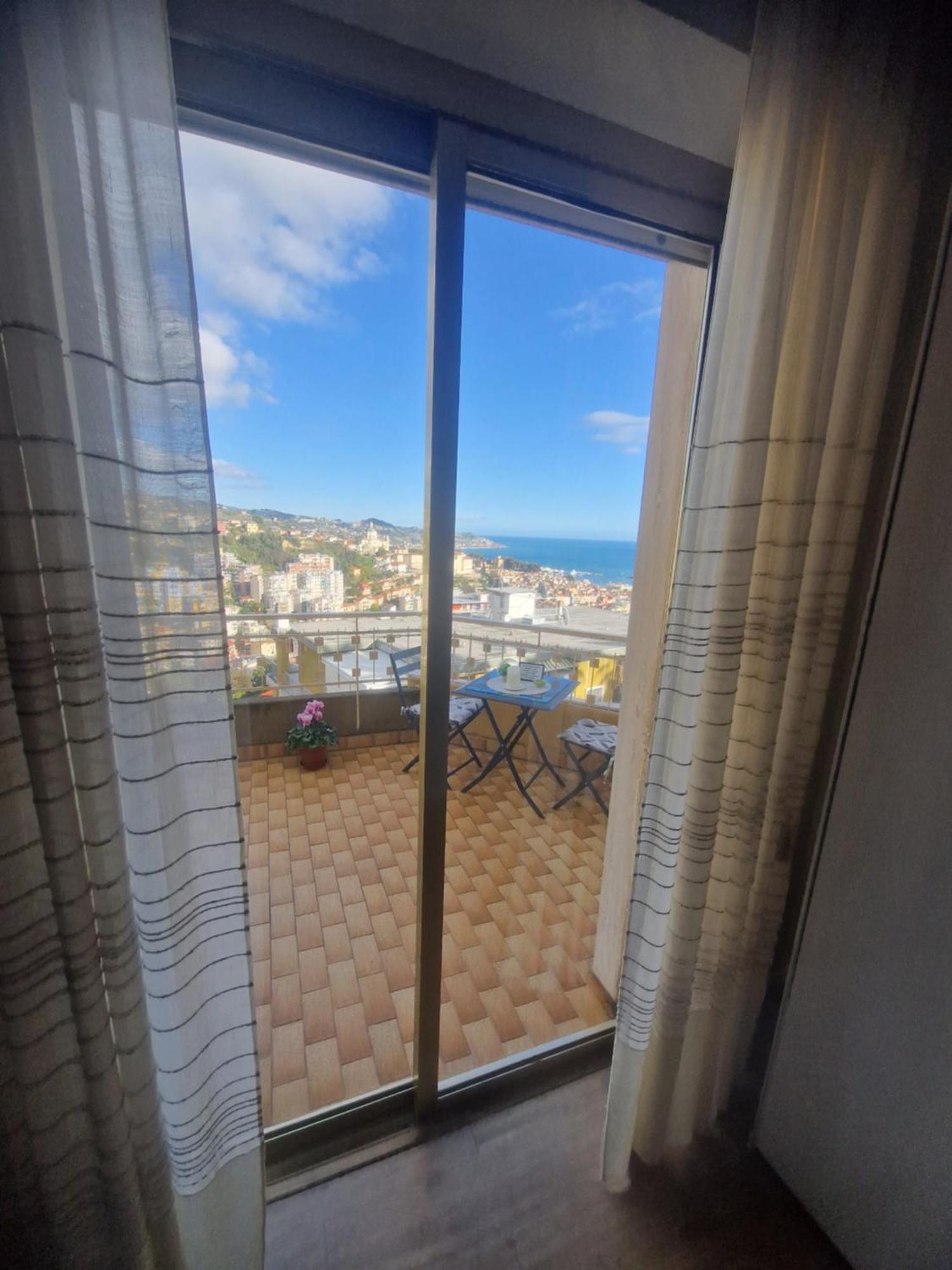 Il Paradiso Del Relax Private Room With Bathroom Parking Sanremo Exteriör bild